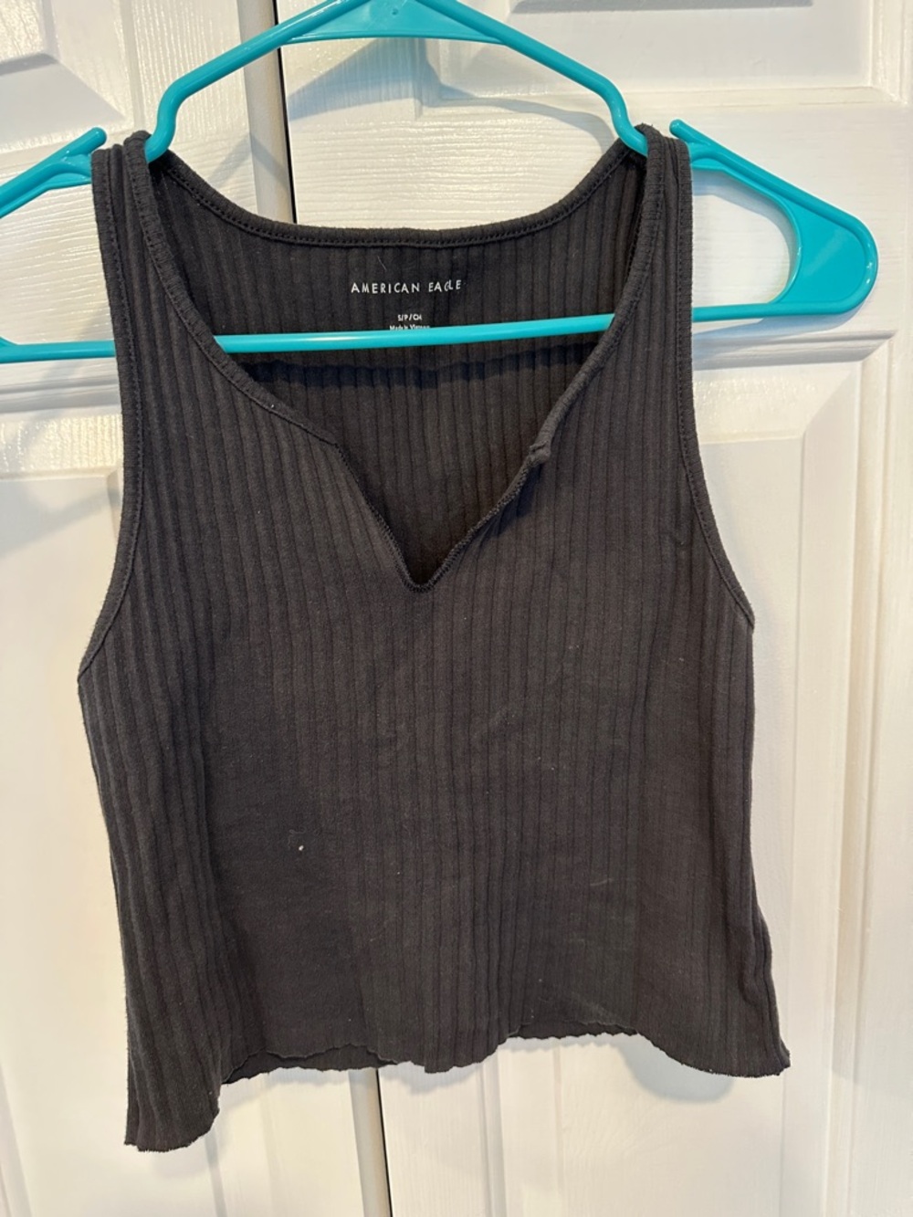 American Eagle Outfitters Black Ribbed V-Notch Tank